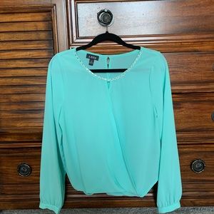 NWT A.Byer blouse. Mint